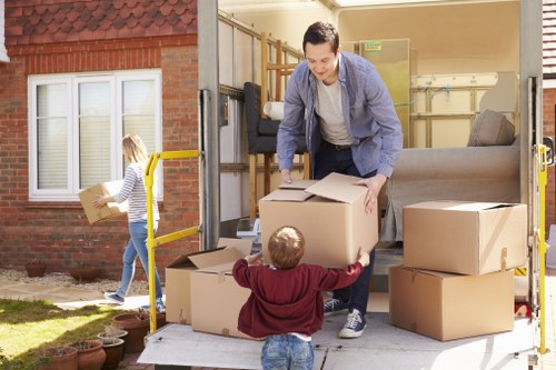 Local moving team handling access challenges in Honor Oak